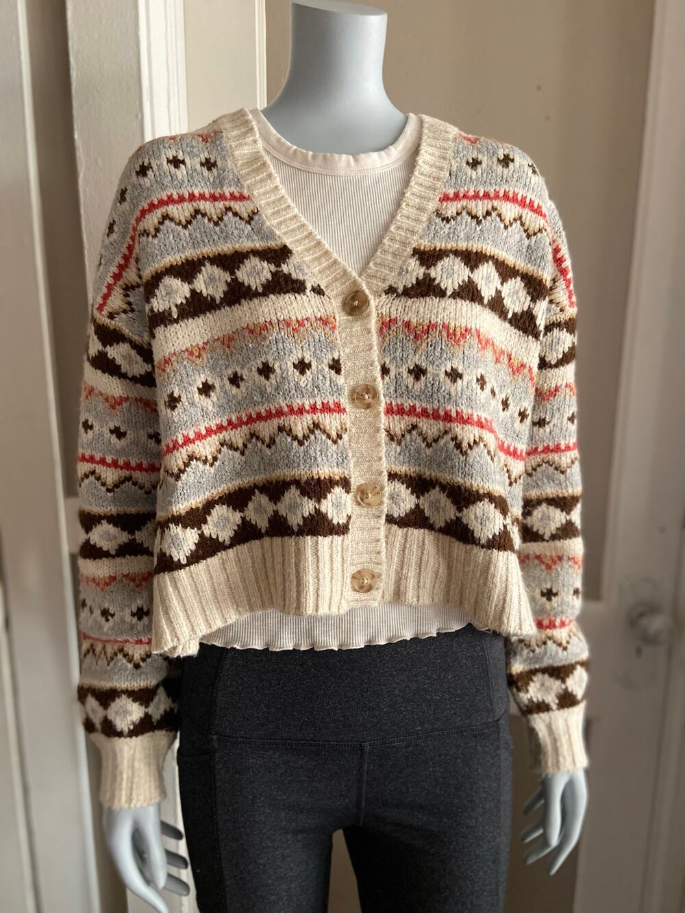 AMERICAN EAGLE Outfitters Cream/Brown Buttoned Crop Knit Sweater sz XS